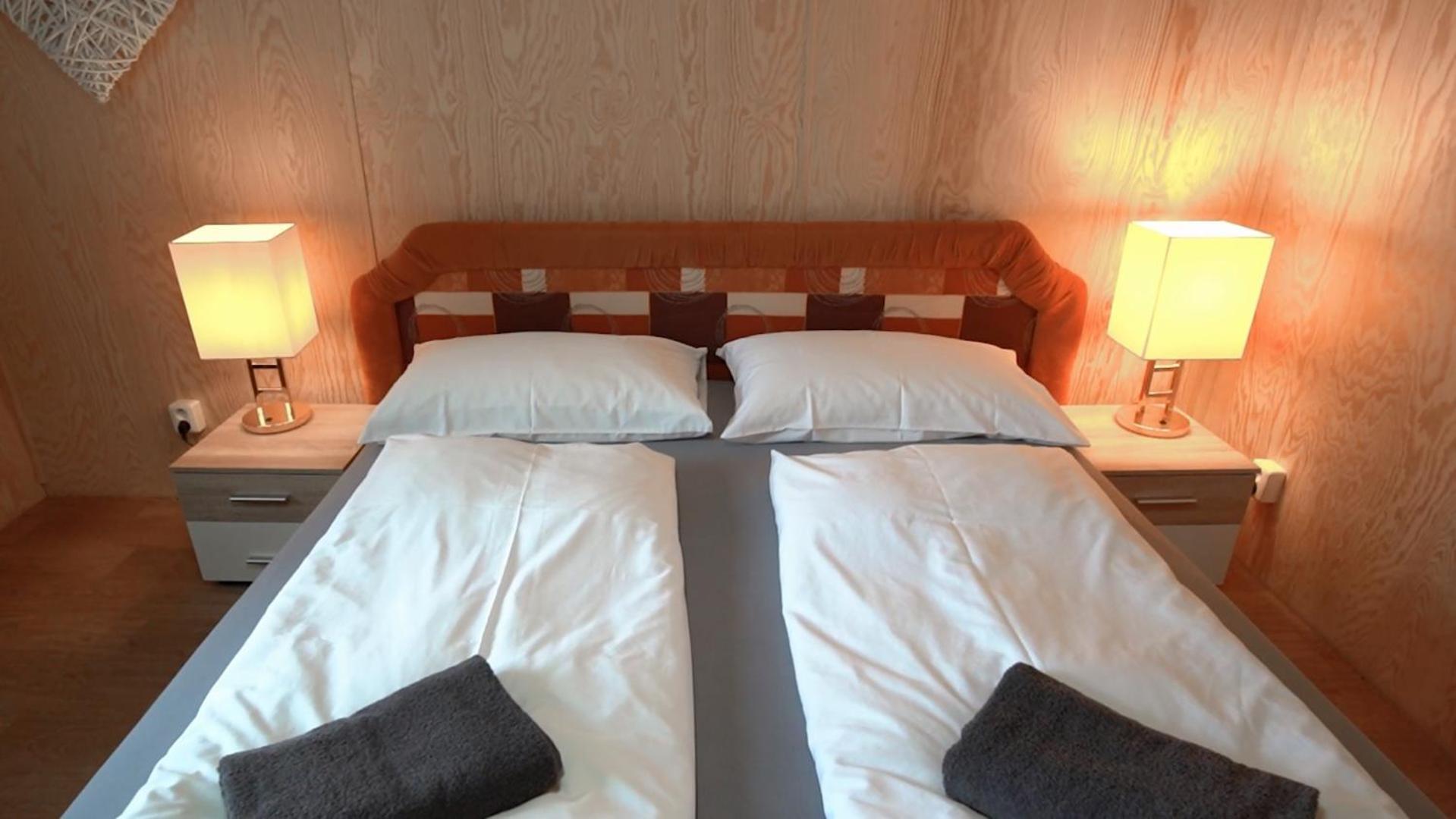Vagon Lesna Apartment Jiretin pod Jedlovou Luaran gambar